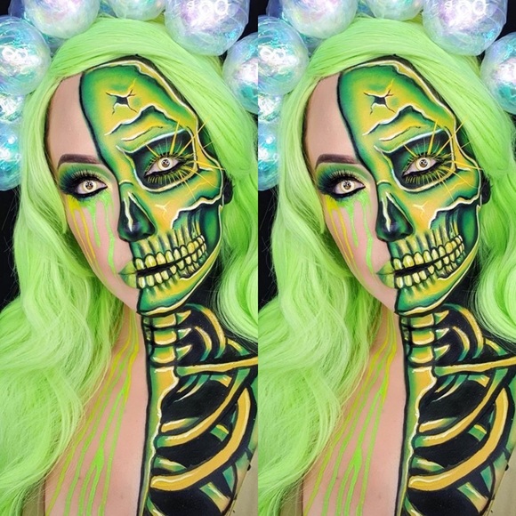 💫22” FLUORESCENT NEON BODY WAVY LACE FRONT WIG